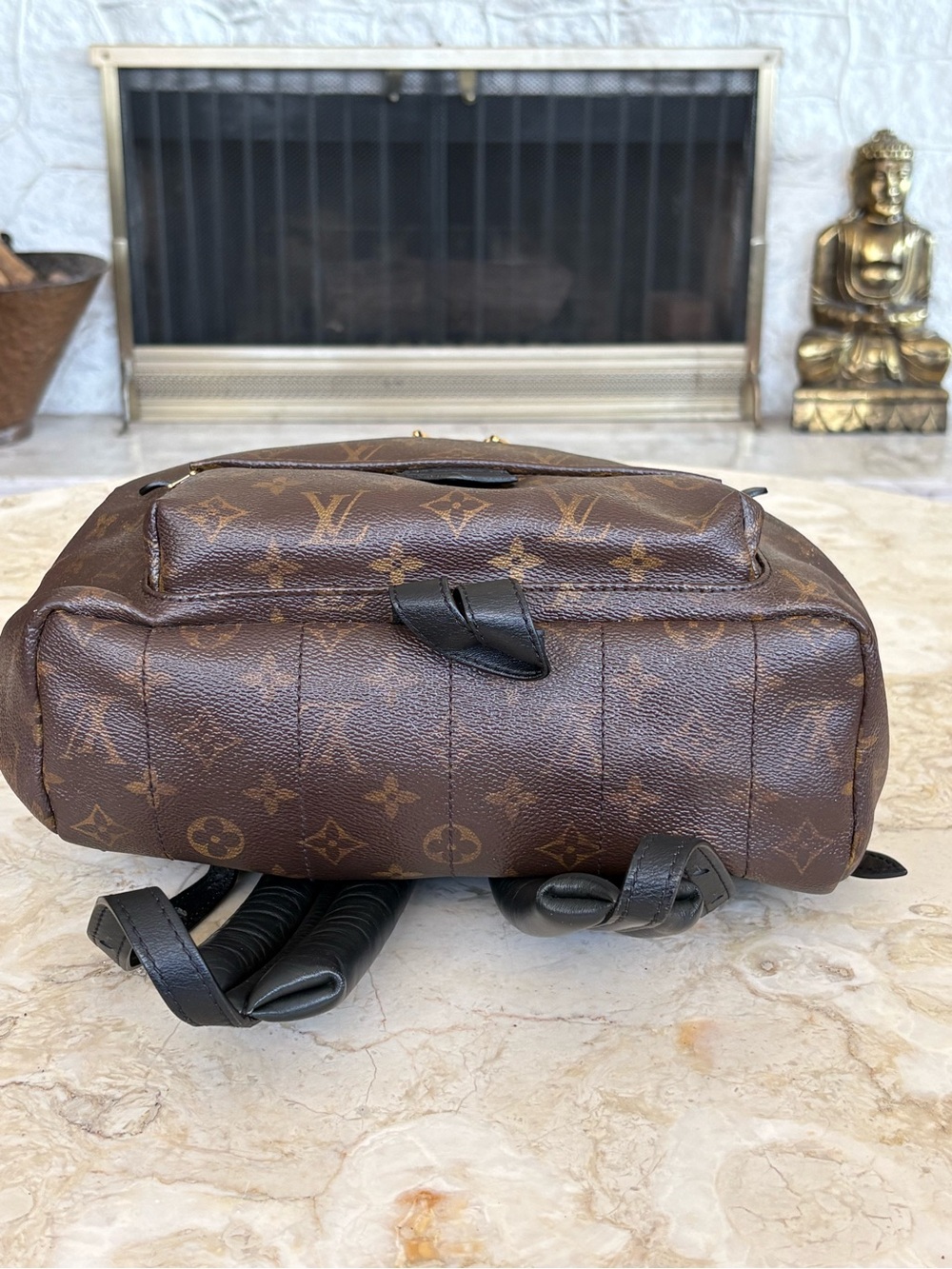 Louis Vuitton Palm Springs Backpack MM – Monogram / Black Leather Unisex - Picture 5 of 15